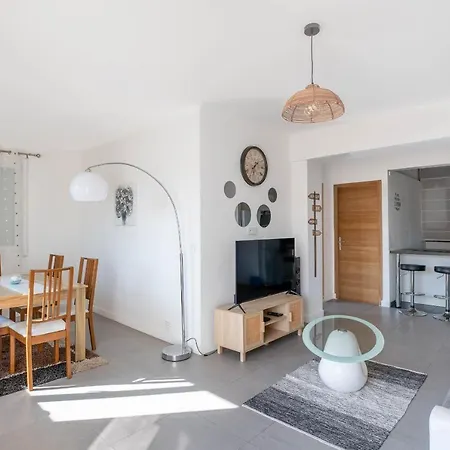 Apartment Appt Lumineux Et Spacieux Au Coeur De